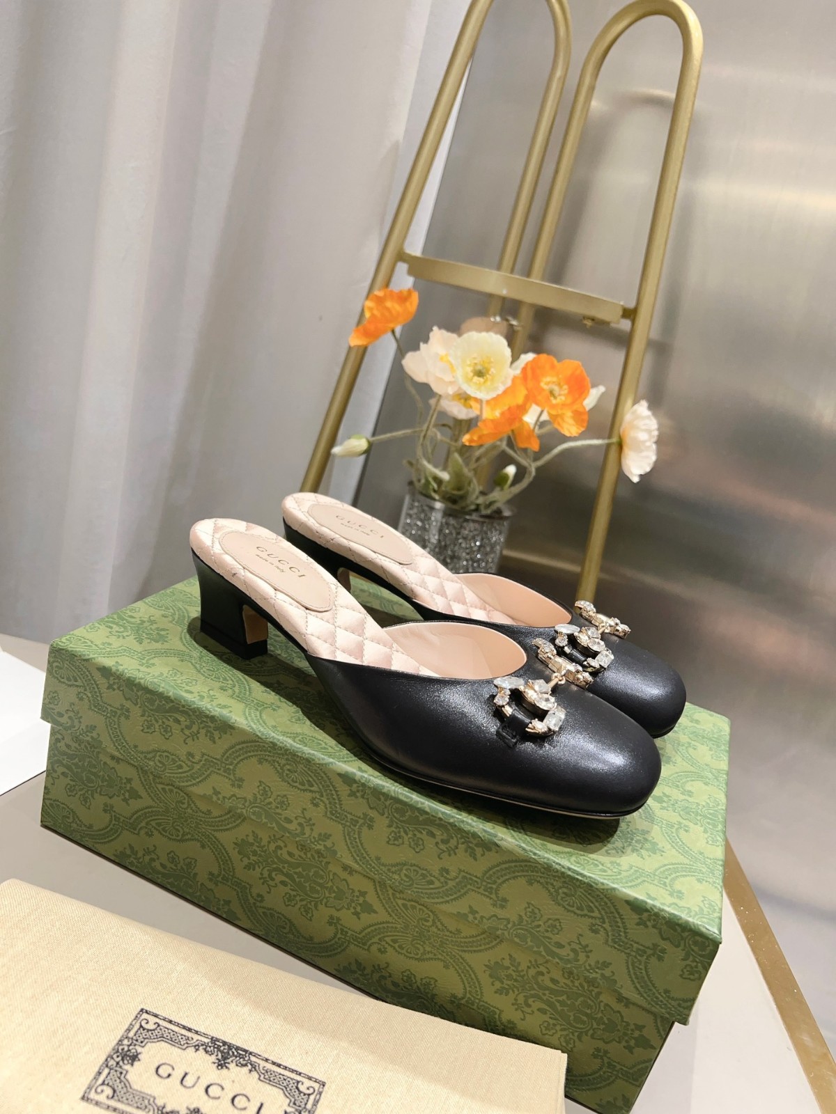 038 33123111 SIZE 35-41