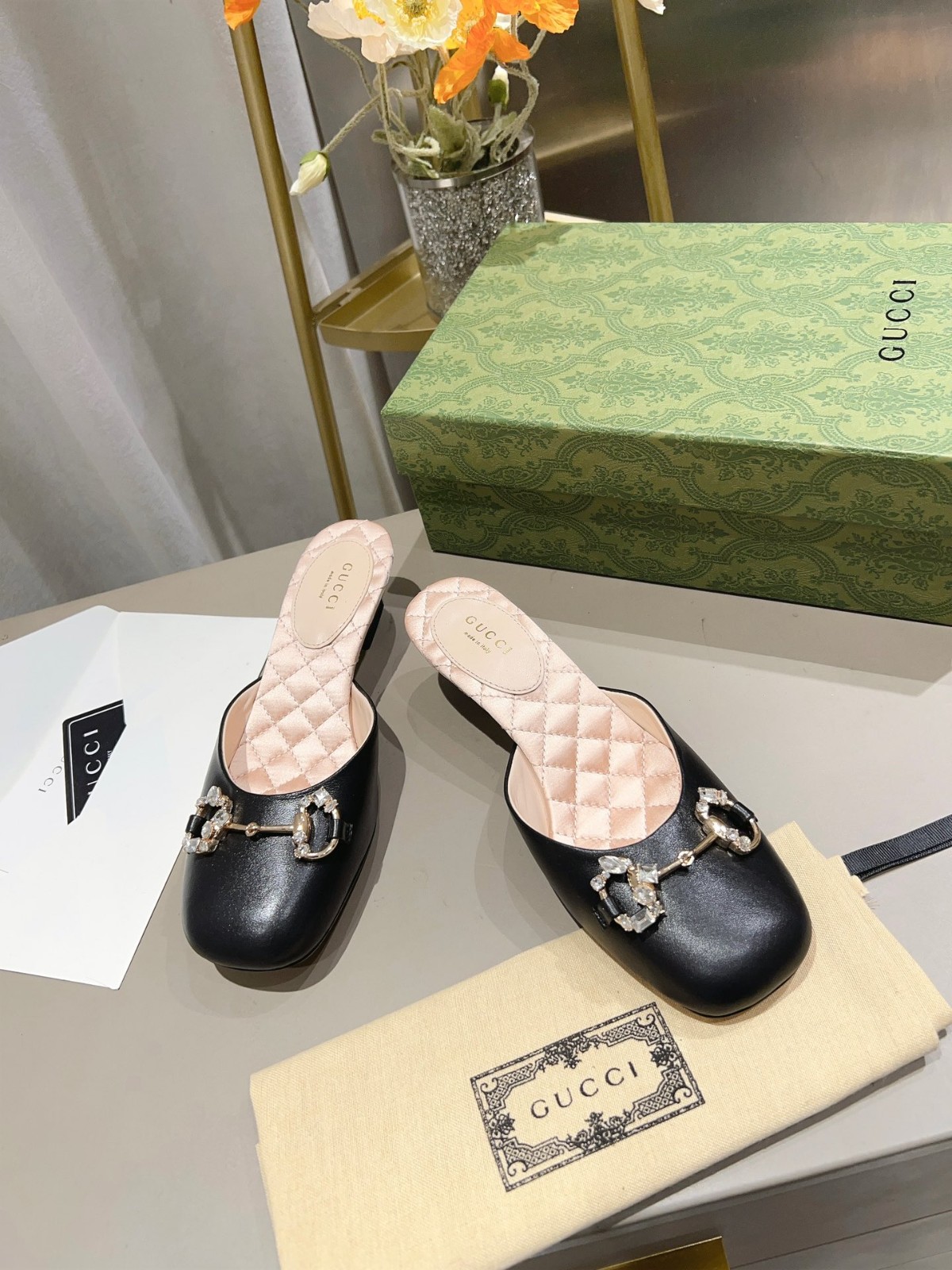 038 33123111 SIZE 35-41