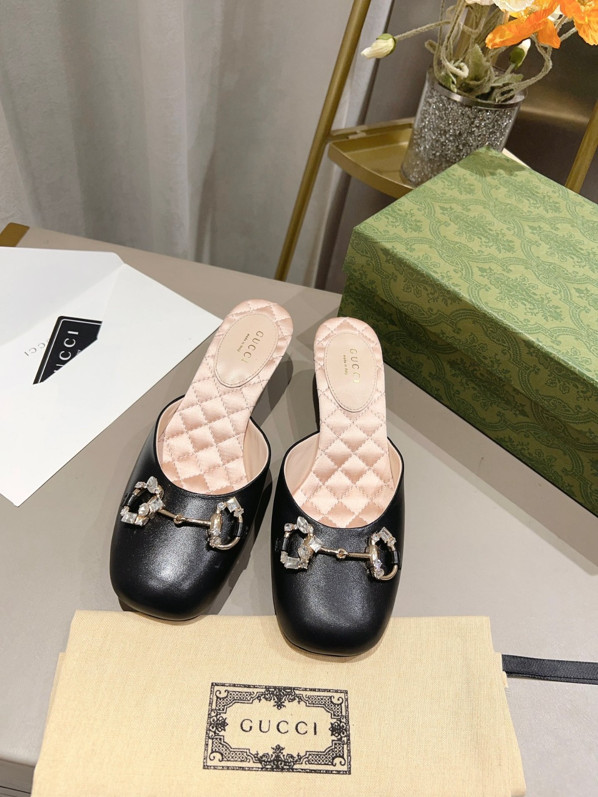 038 33123111 SIZE 35-41