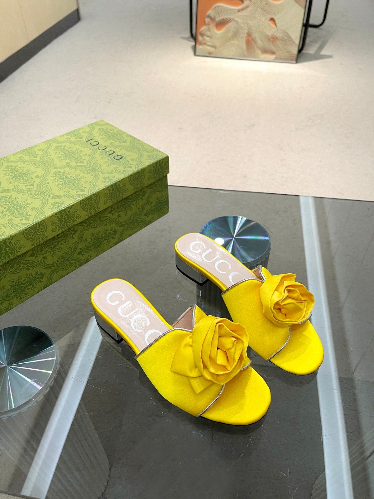 002 24123090 SIZE 35-42