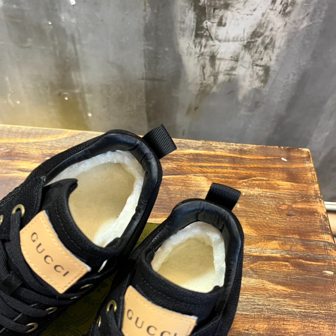 039 42123132 SIZE 37-45