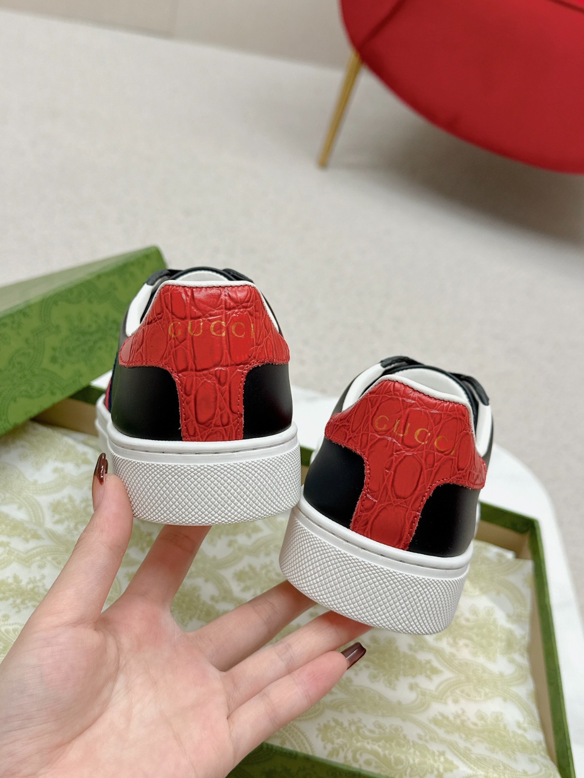 020 34123113 SIZE 35-45