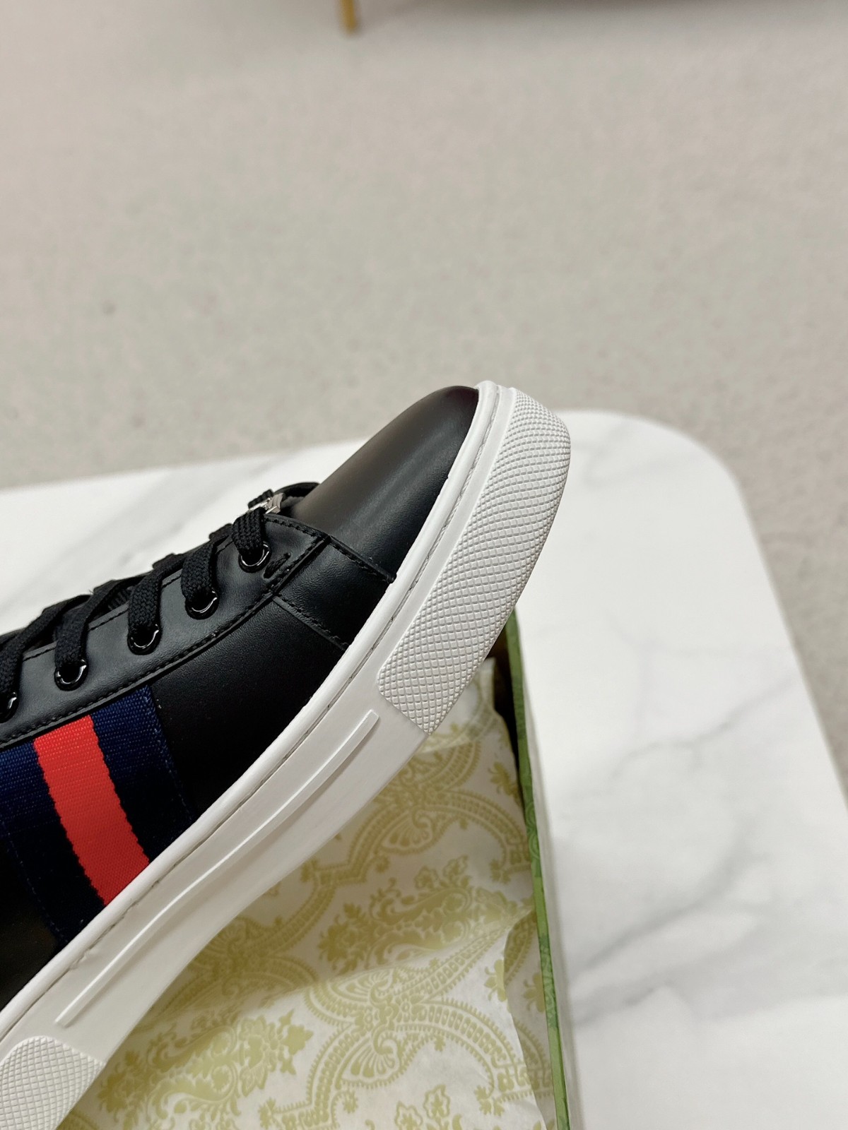 020 34123113 SIZE 35-45