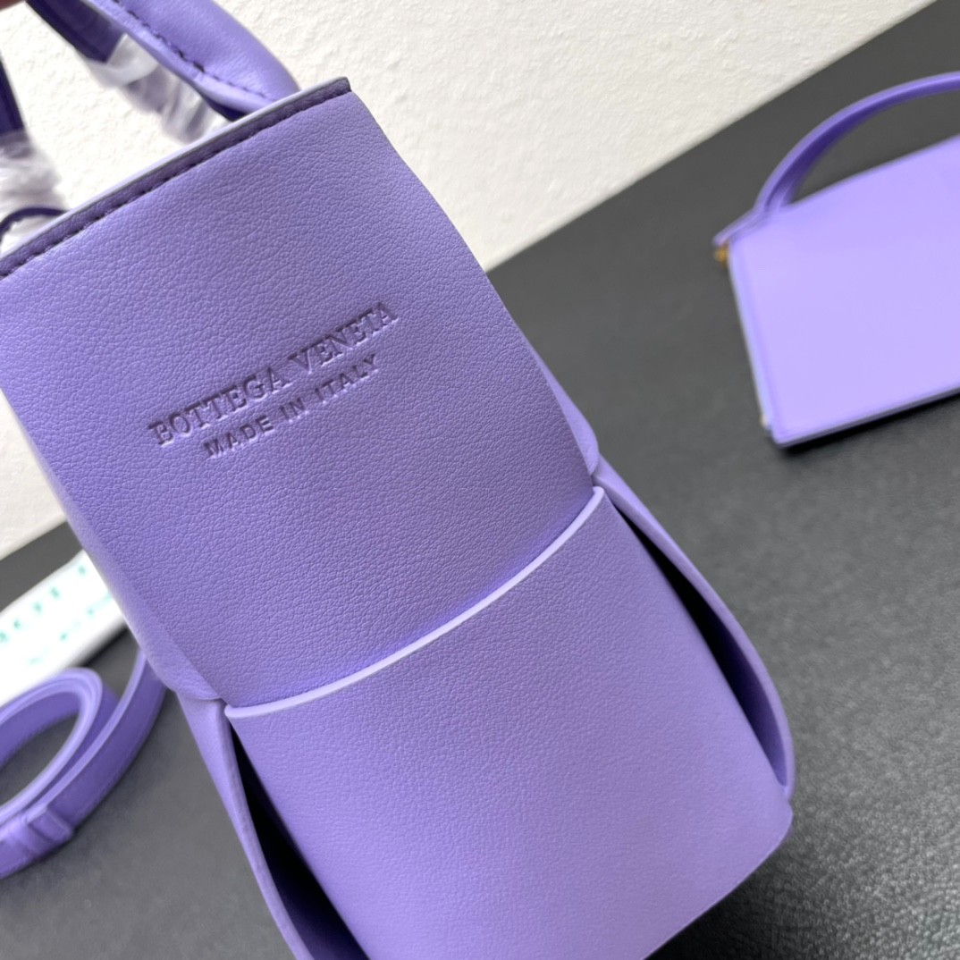 094 057#212-BV-bags-2023SS