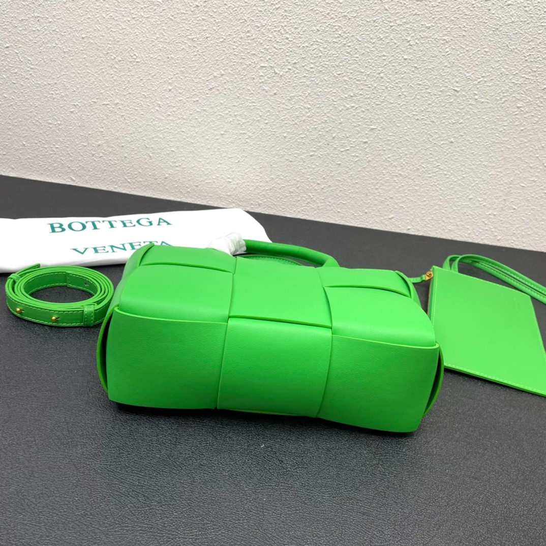 075 038#212-BV-bags-2023SS