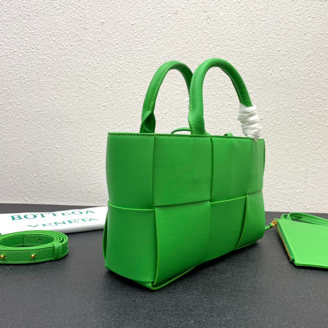 075 038#212-BV-bags-2023SS