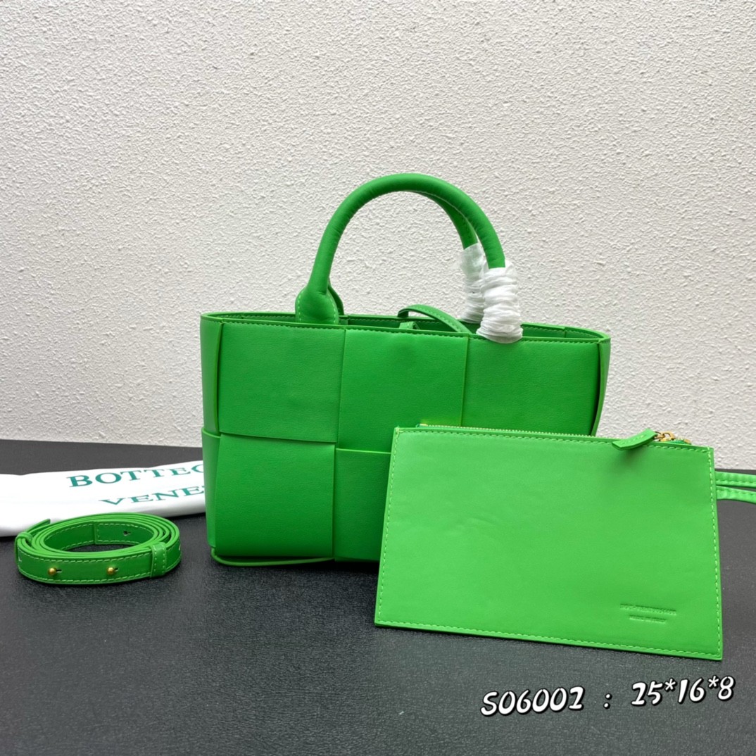 075 038#212-BV-bags-2023SS