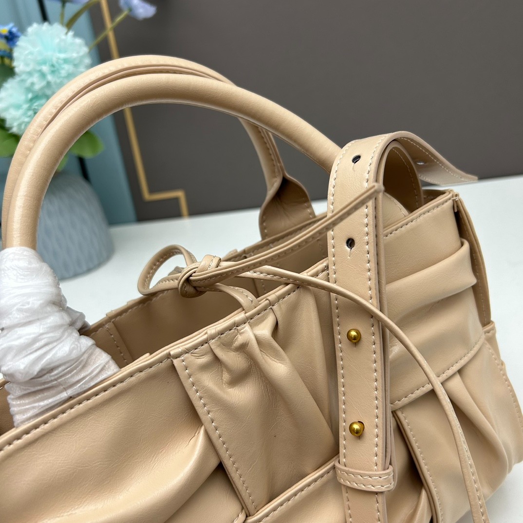 027 027#212-BV-bags-02-2023SS