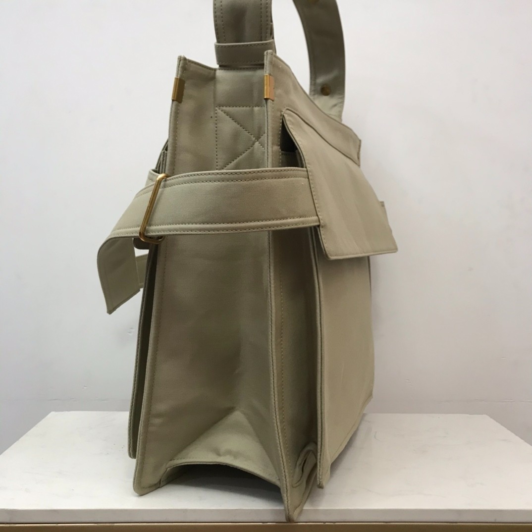 014 （40 x 14 x 40cm）