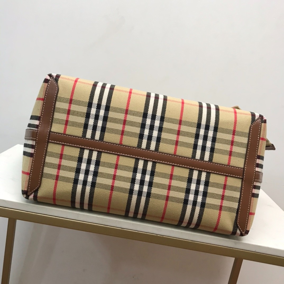 048 58123169 (51.3 x 18.5 x 29cm)