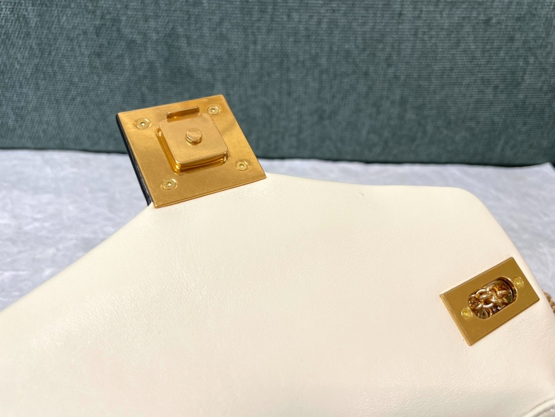 255 80123220 （19x14x11cm）