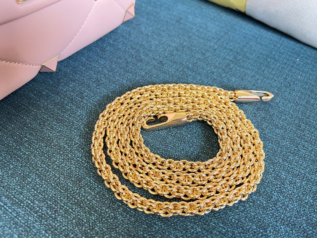 124 79123217（30x  20x  12cm）