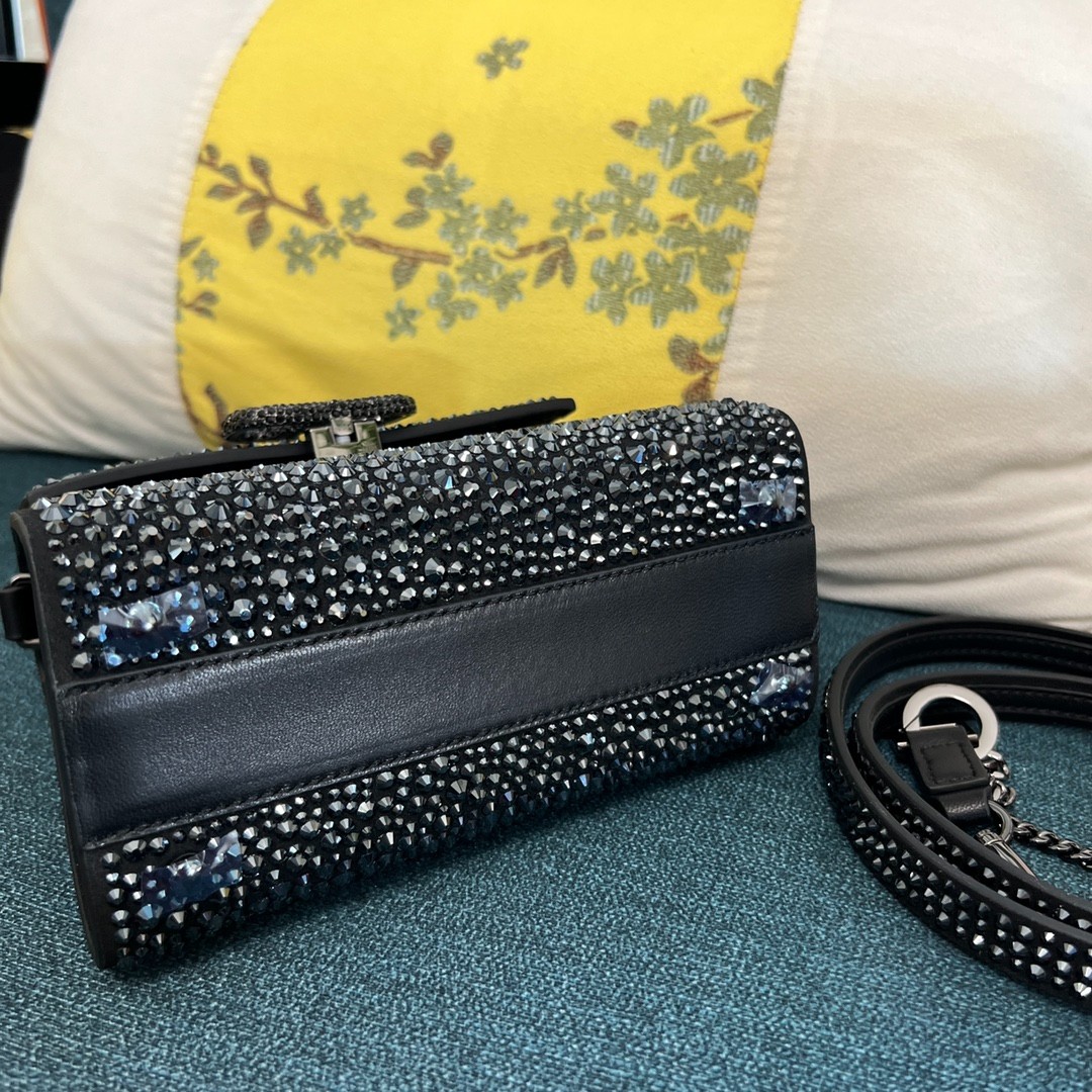 085 85123231 （19x13x9cm）
