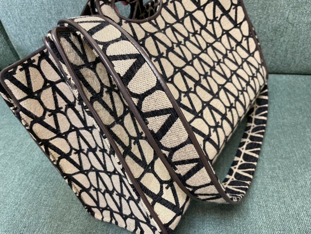 012 73123204 （40x25x17cm）