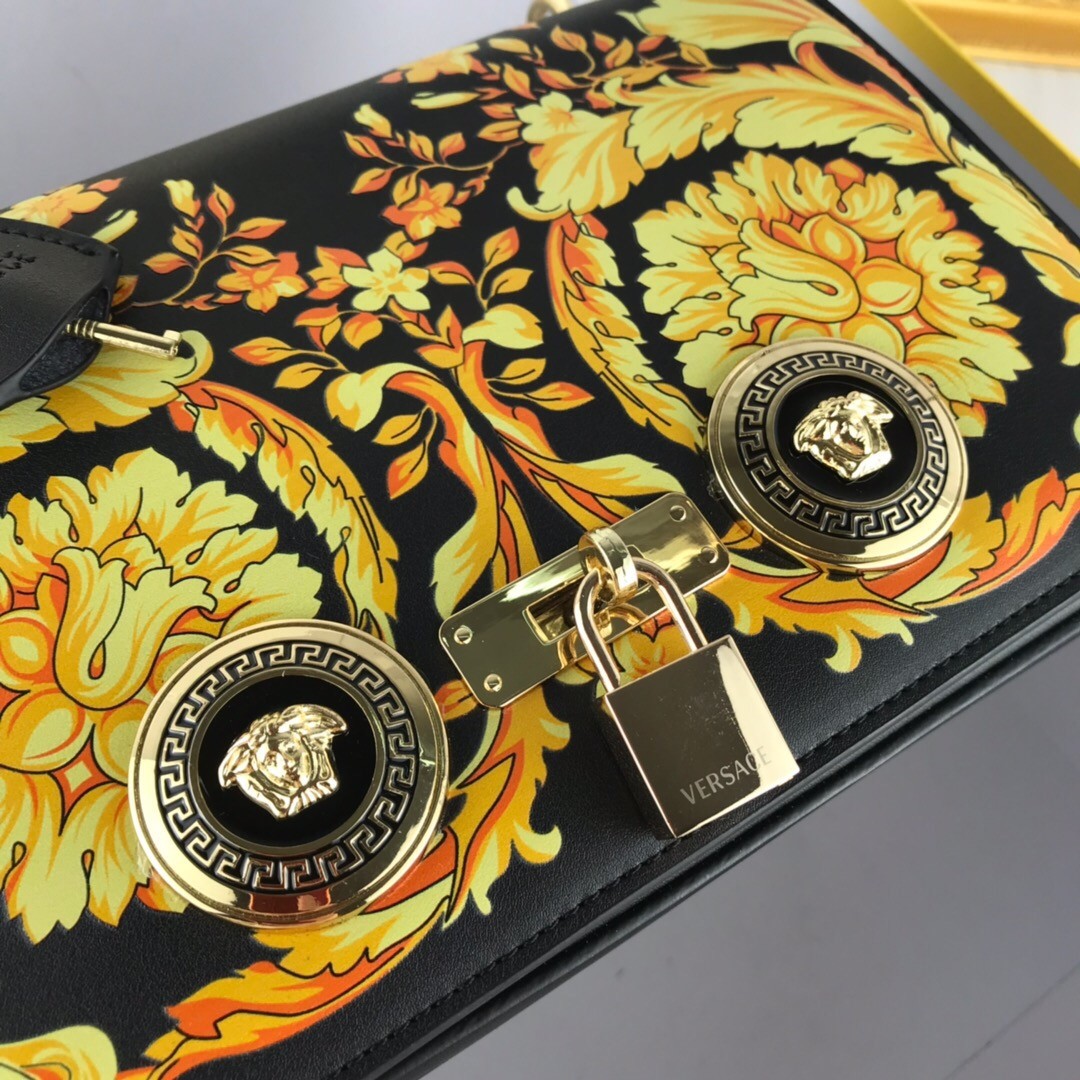 154 111#219-Versace-Bags-2023SS