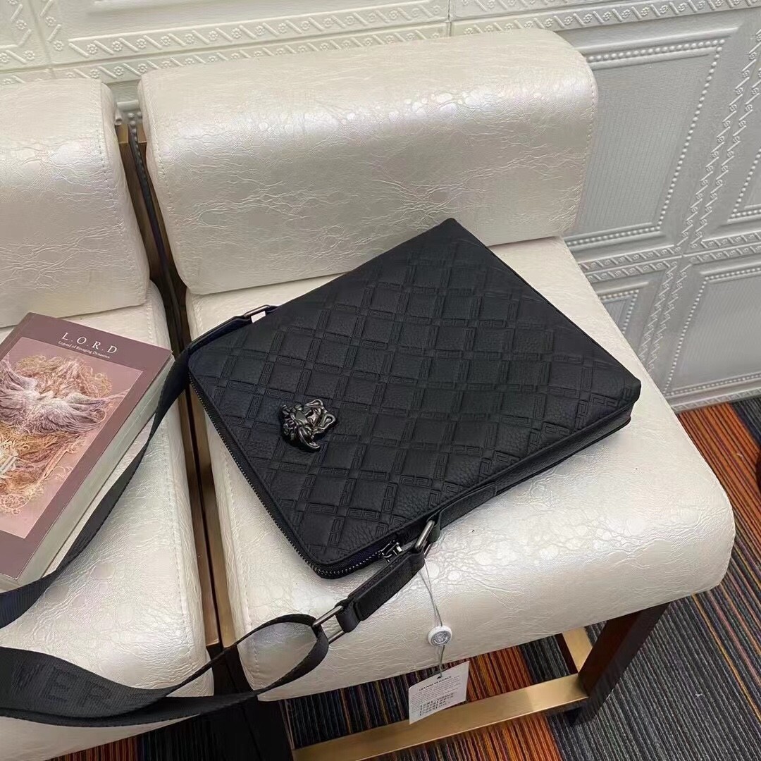 150 107#219-Versace-Bags-2023SS