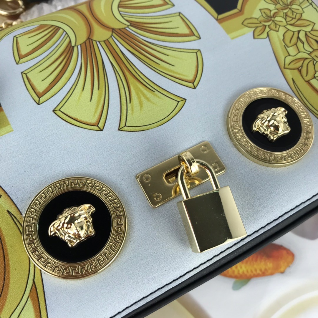 133 090#219-Versace-Bags-2023SS
