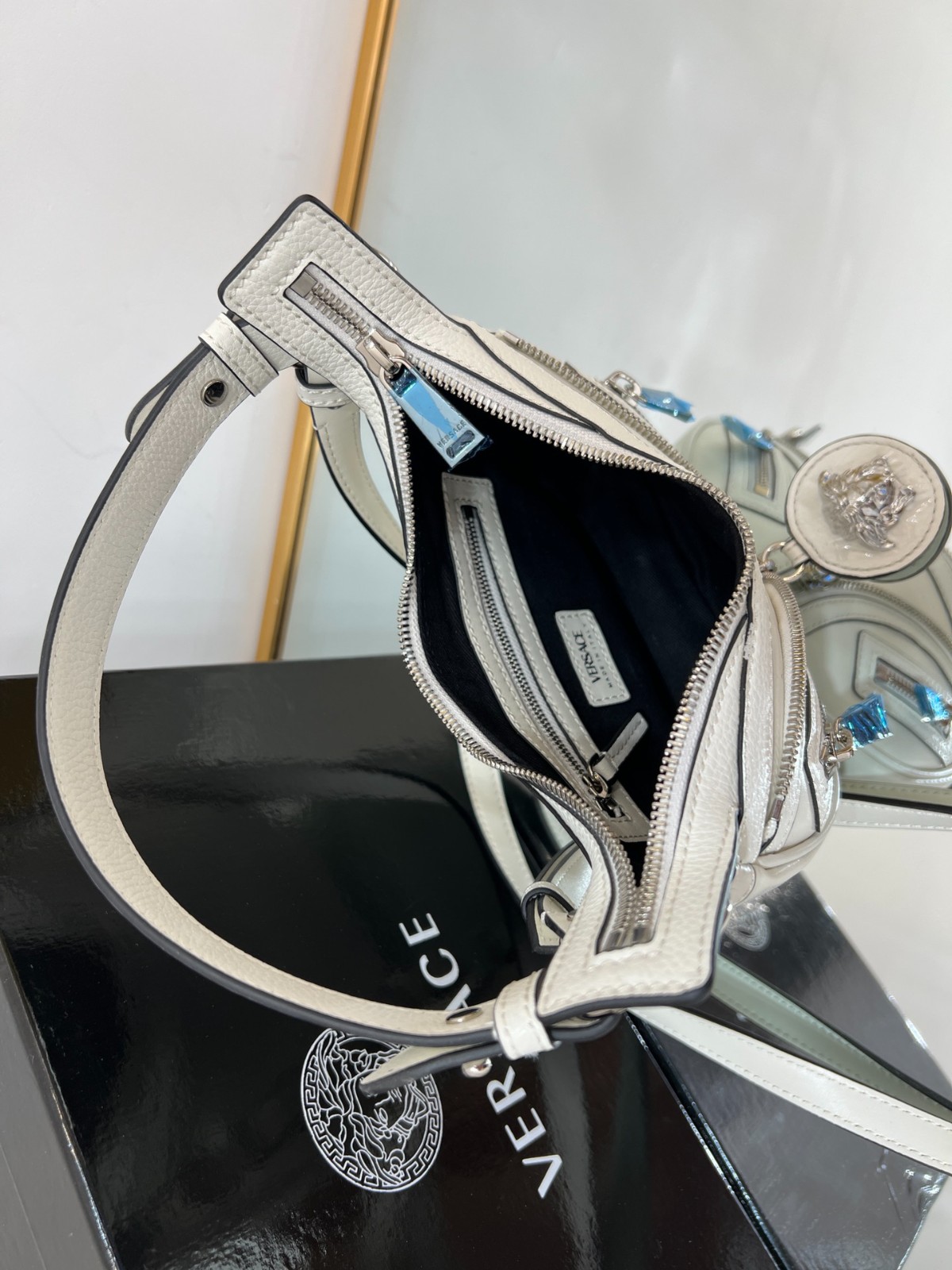 030 030#219-Versace-Bags-02-2023SS