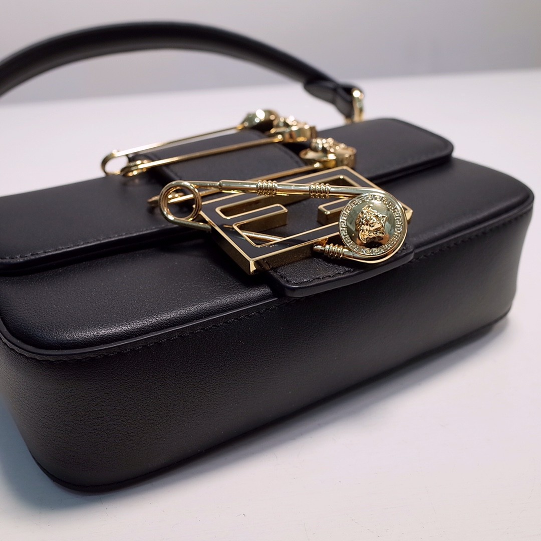 021 021#219-Versace-Bags-02-2023SS