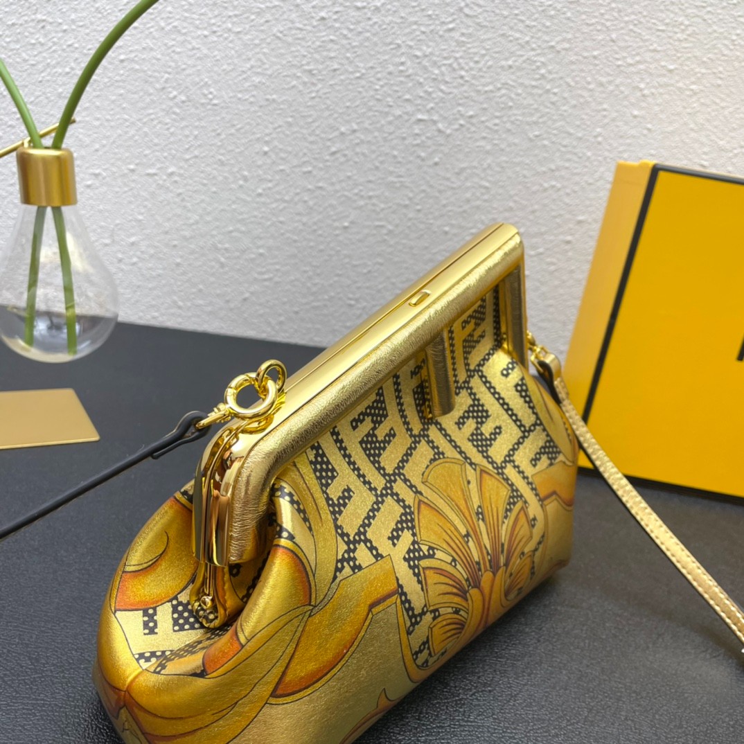 019 019#219-Versace-Bags-02-2023SS