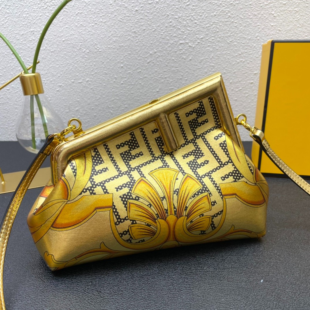 019 019#219-Versace-Bags-02-2023SS