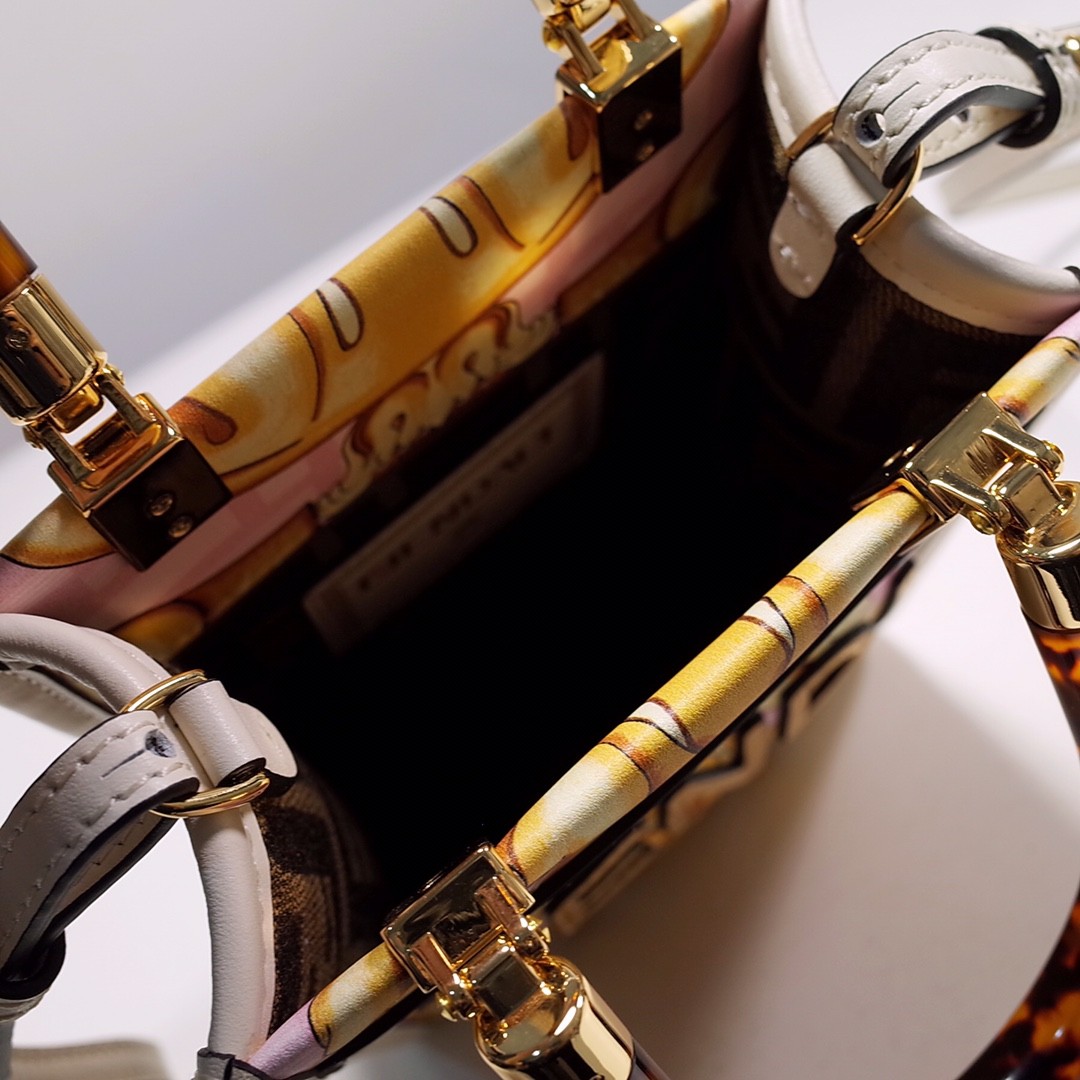 018 018#219-Versace-Bags-02-2023SS