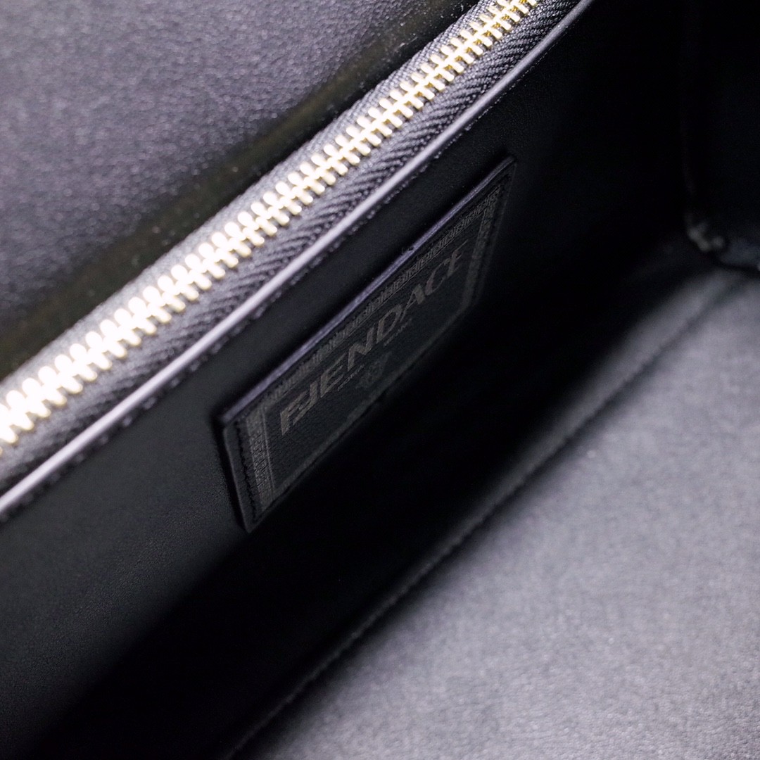 012 012#219-Versace-Bags-02-2023SS