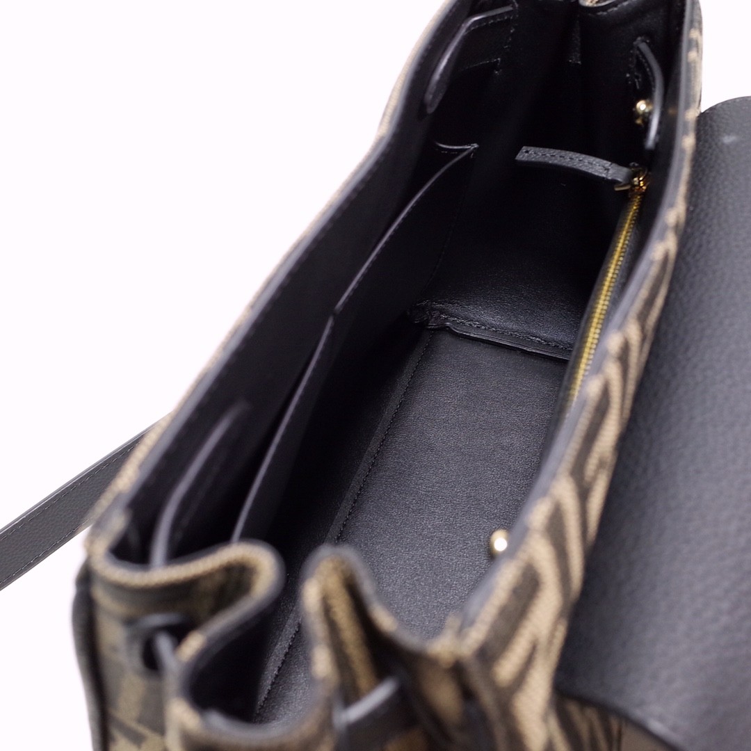 012 012#219-Versace-Bags-02-2023SS