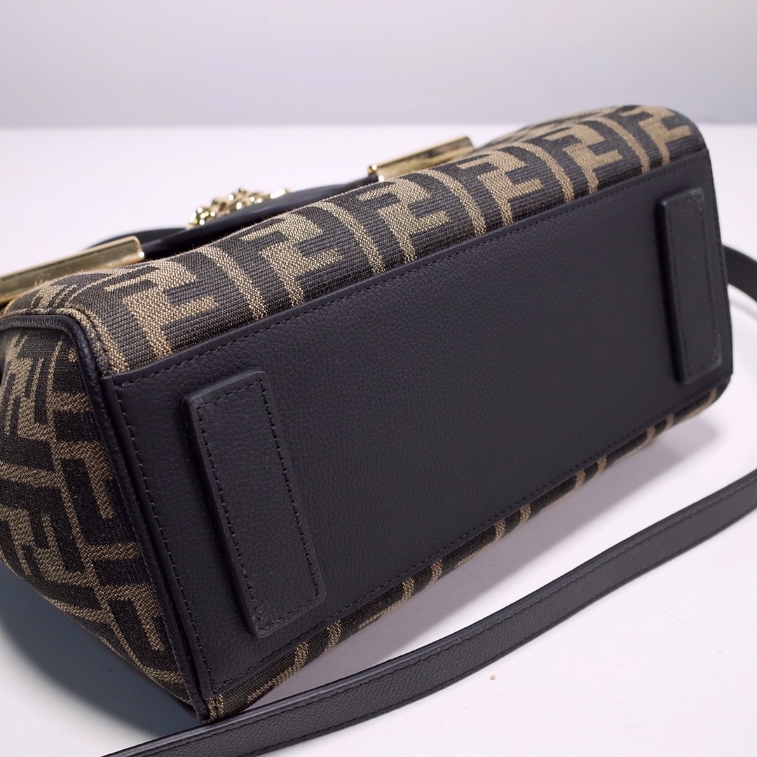 012 012#219-Versace-Bags-02-2023SS