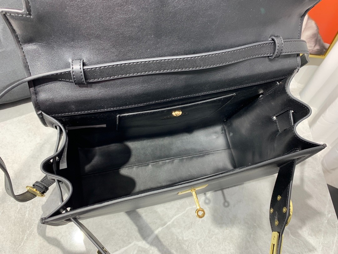 011 011#219-Versace-Bags-02-2023SS
