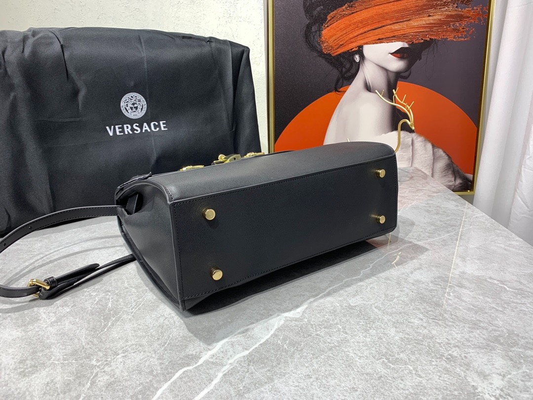 011 011#219-Versace-Bags-02-2023SS