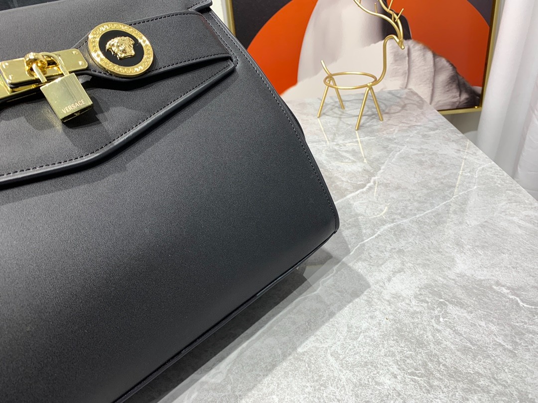 011 011#219-Versace-Bags-02-2023SS