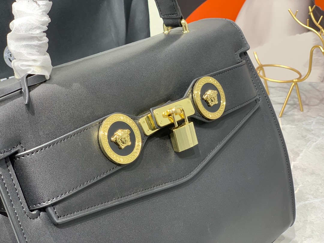 011 011#219-Versace-Bags-02-2023SS