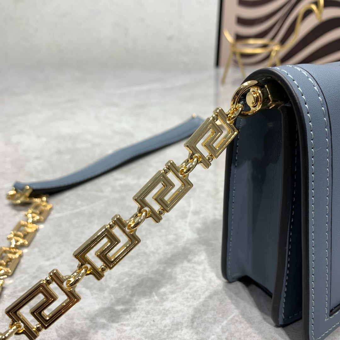 008 008#219-Versace-Bags-02-2023SS