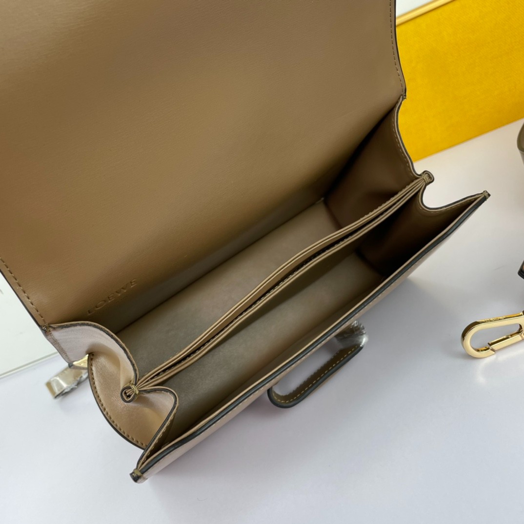 140 090#210-Celing-bags-2023SS