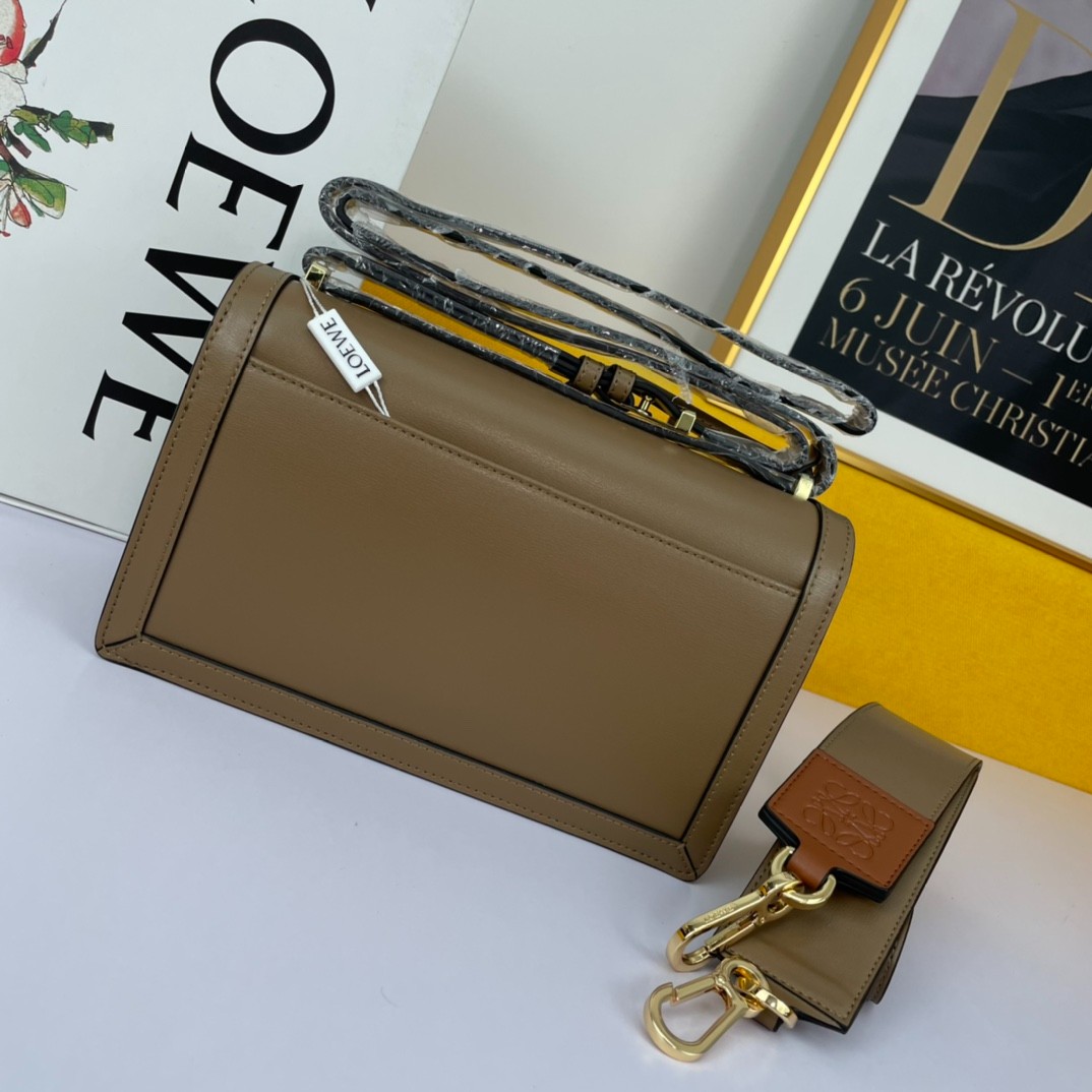 140 090#210-Celing-bags-2023SS