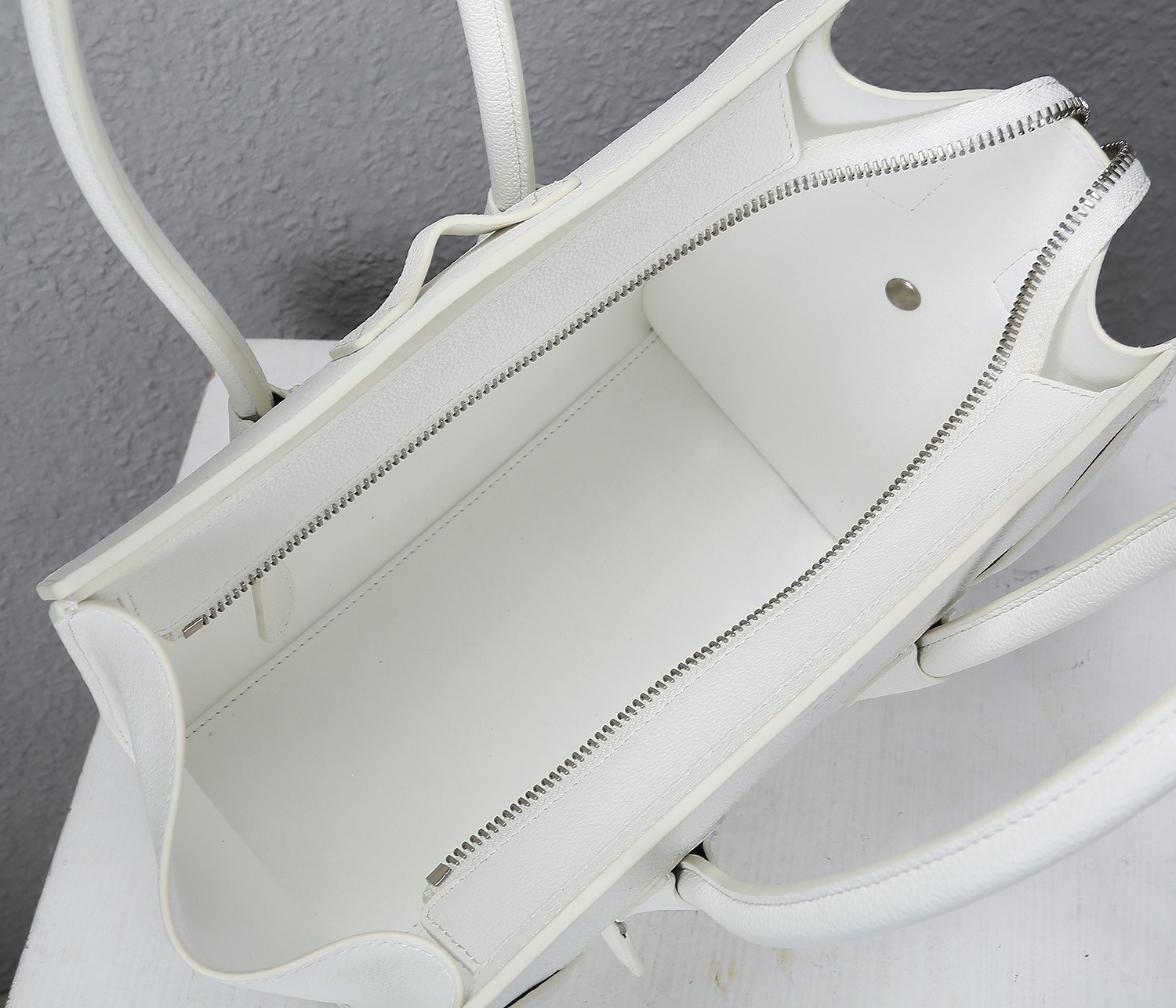 138 088#210-Celing-bags-2023SS