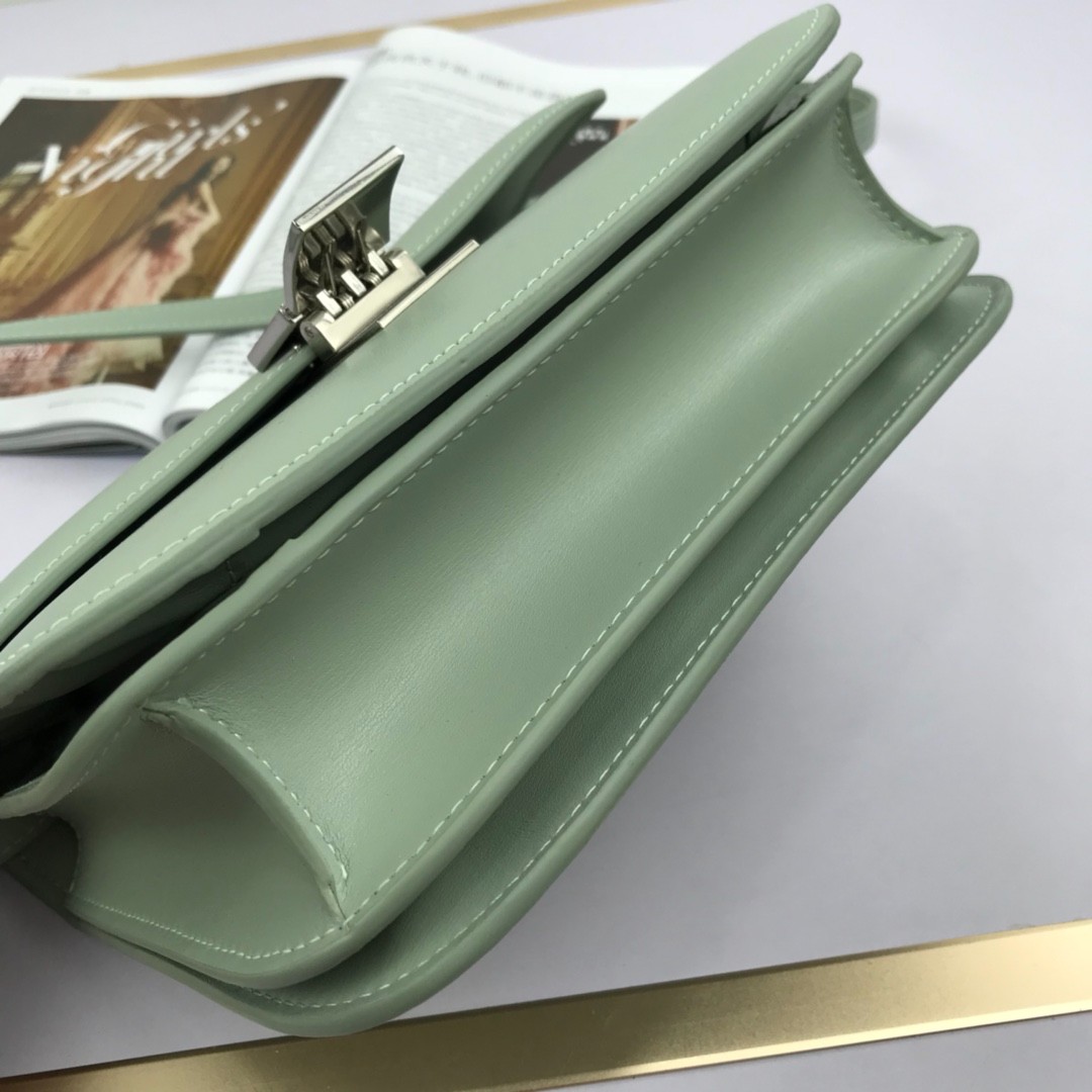 136 086#210-Celing-bags-2023SS