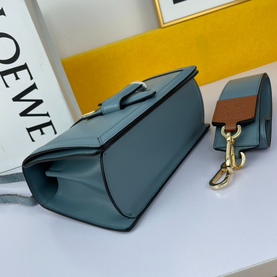 132 082#210-Celing-bags-2023SS