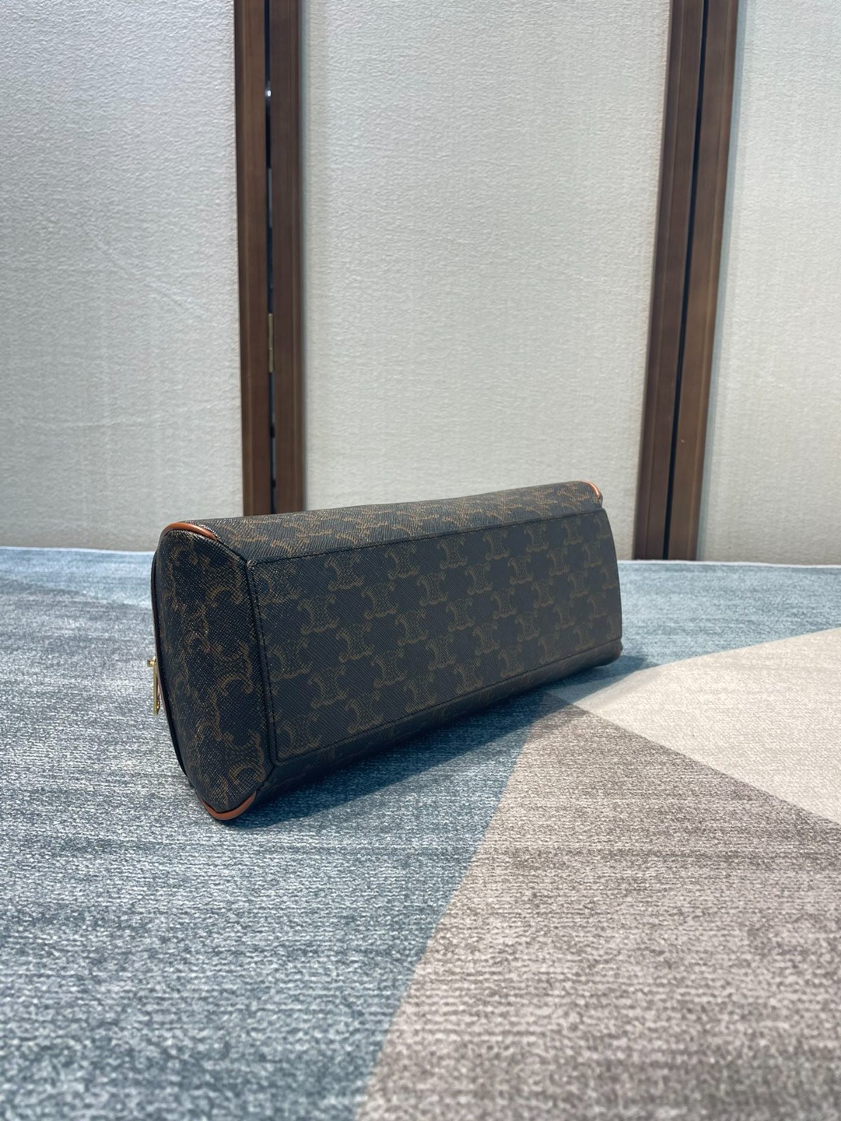 104 054#210-Celing-bags-2023SS