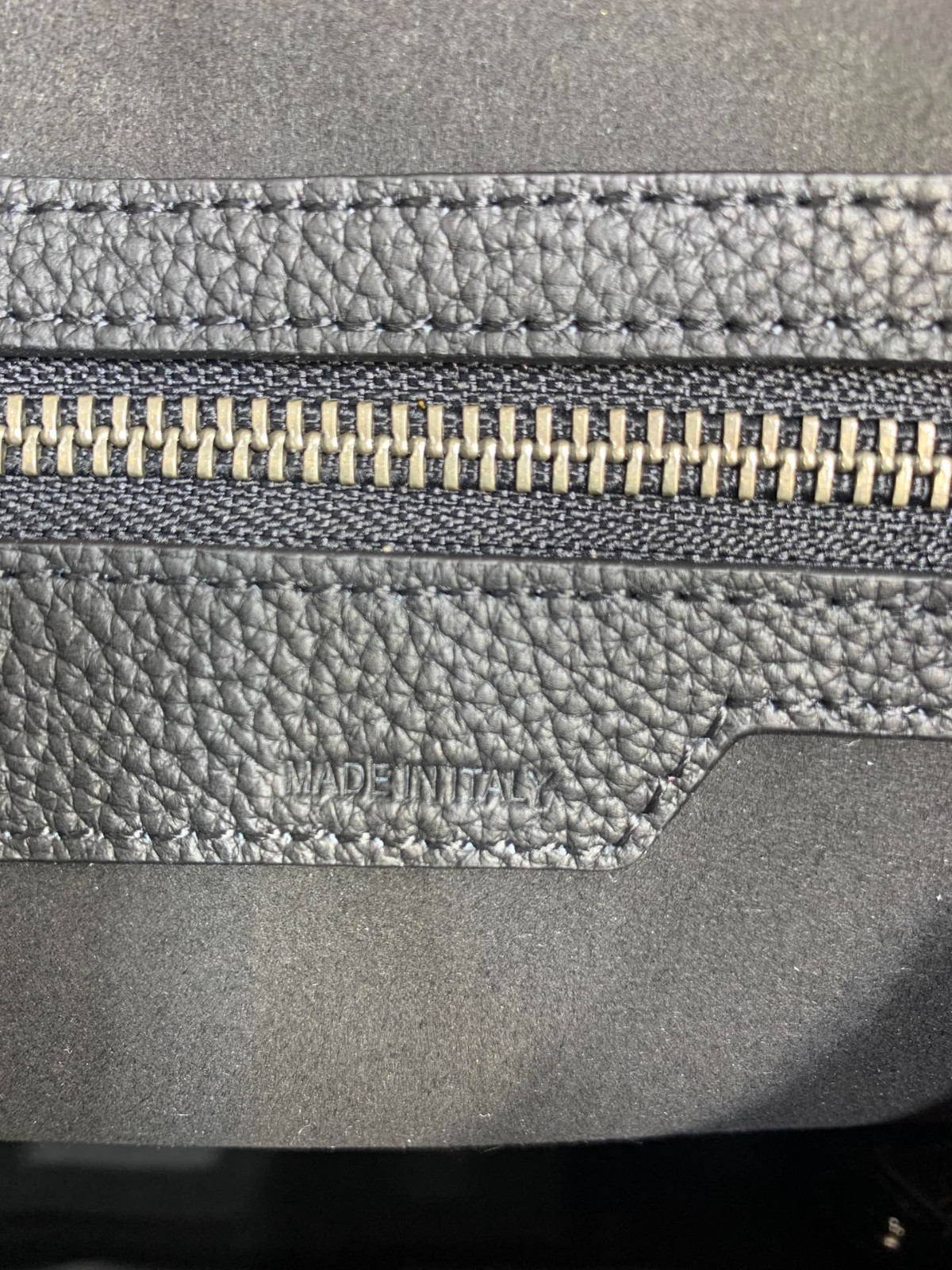 070 020#210-Celing-bags-2023SS