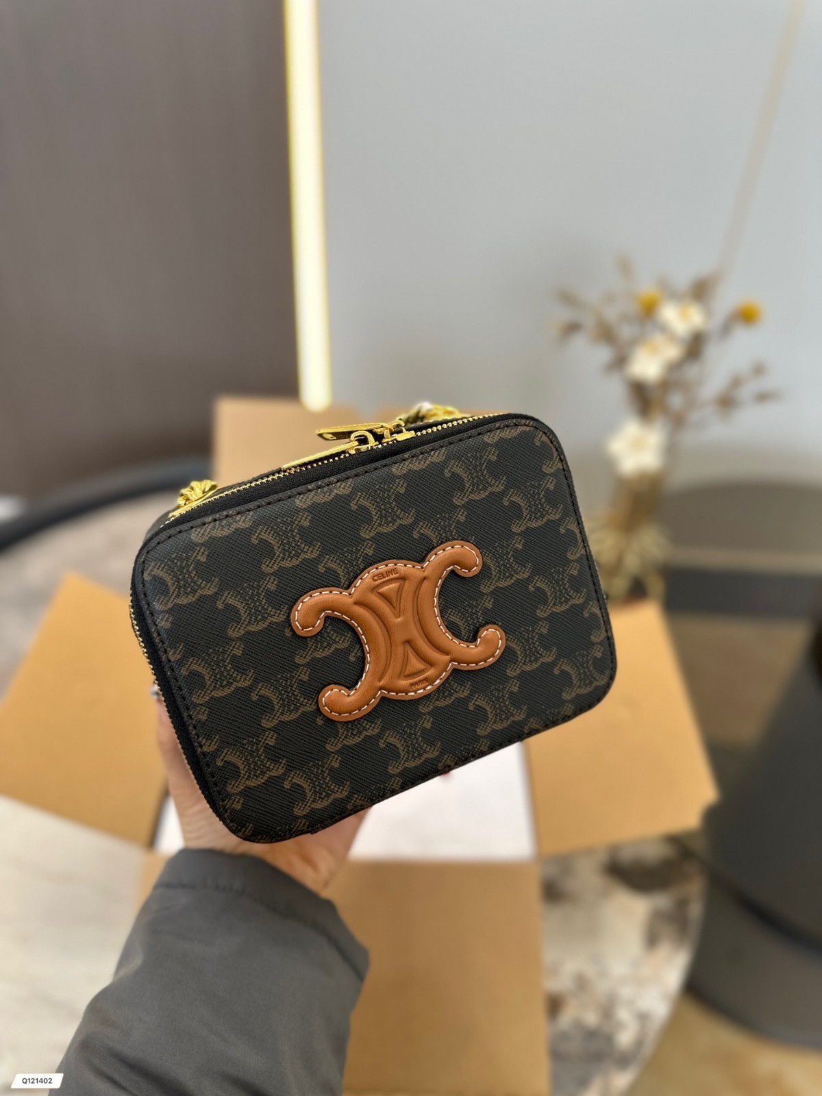 051 001#210-Celing-bags-2023SS