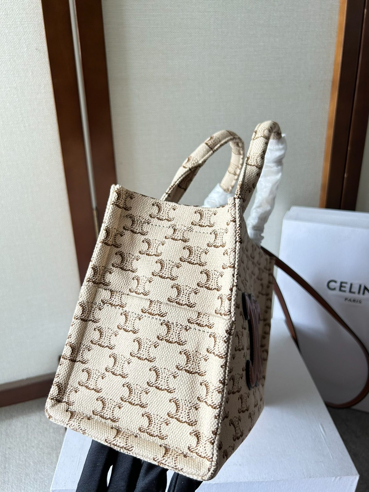 039 039#210-Celing-bags-02-2023SS