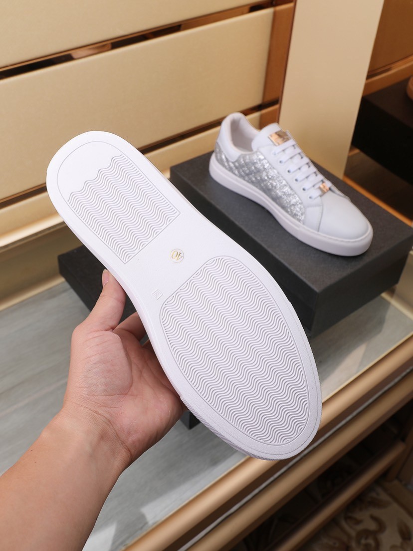 070 070#011-PhilippPlein-2023SS