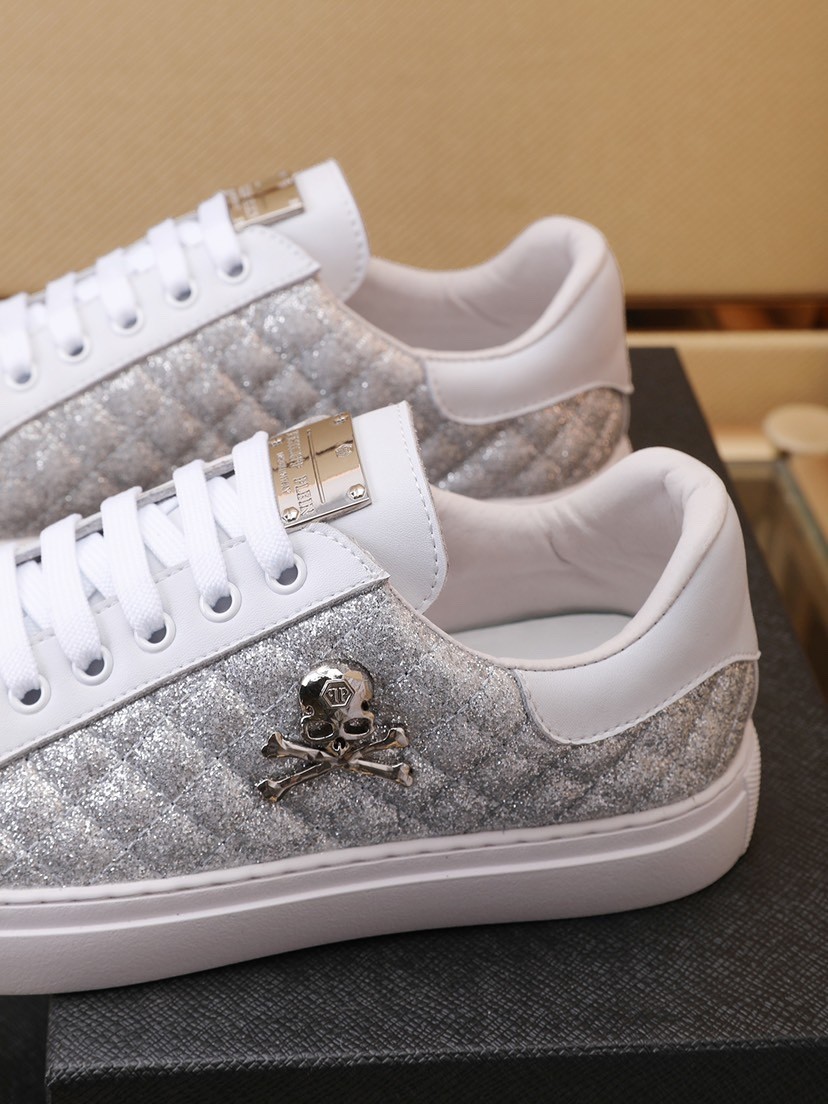 070 070#011-PhilippPlein-2023SS