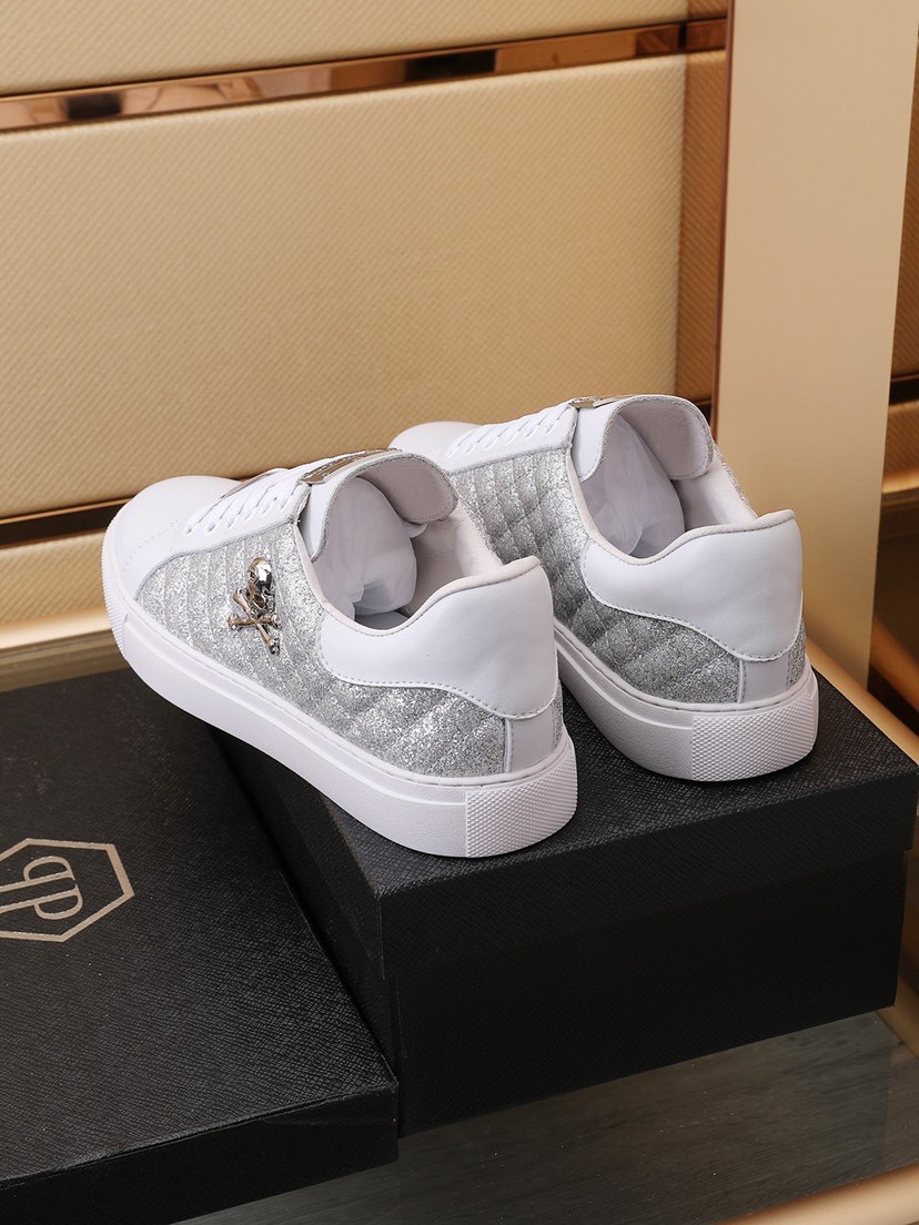 070 070#011-PhilippPlein-2023SS