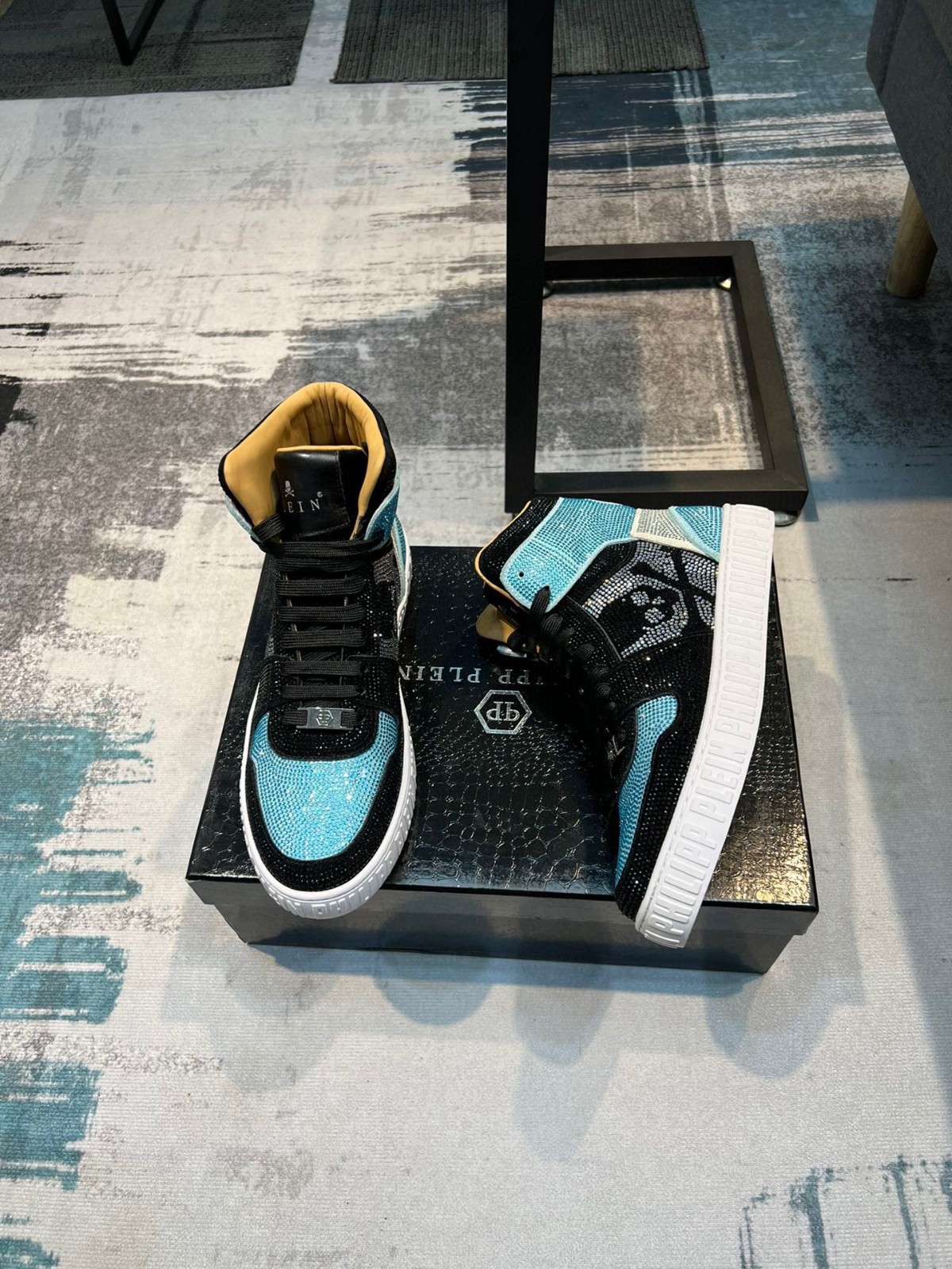 066 066#011-PhilippPlein-2023SS