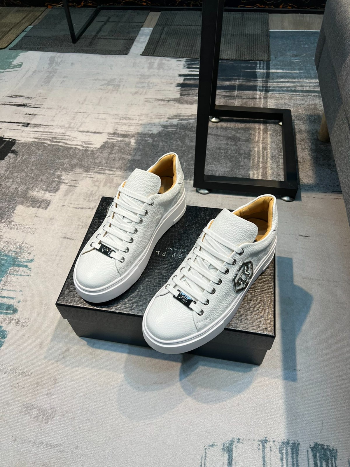 065 065#011-PhilippPlein-2023SS