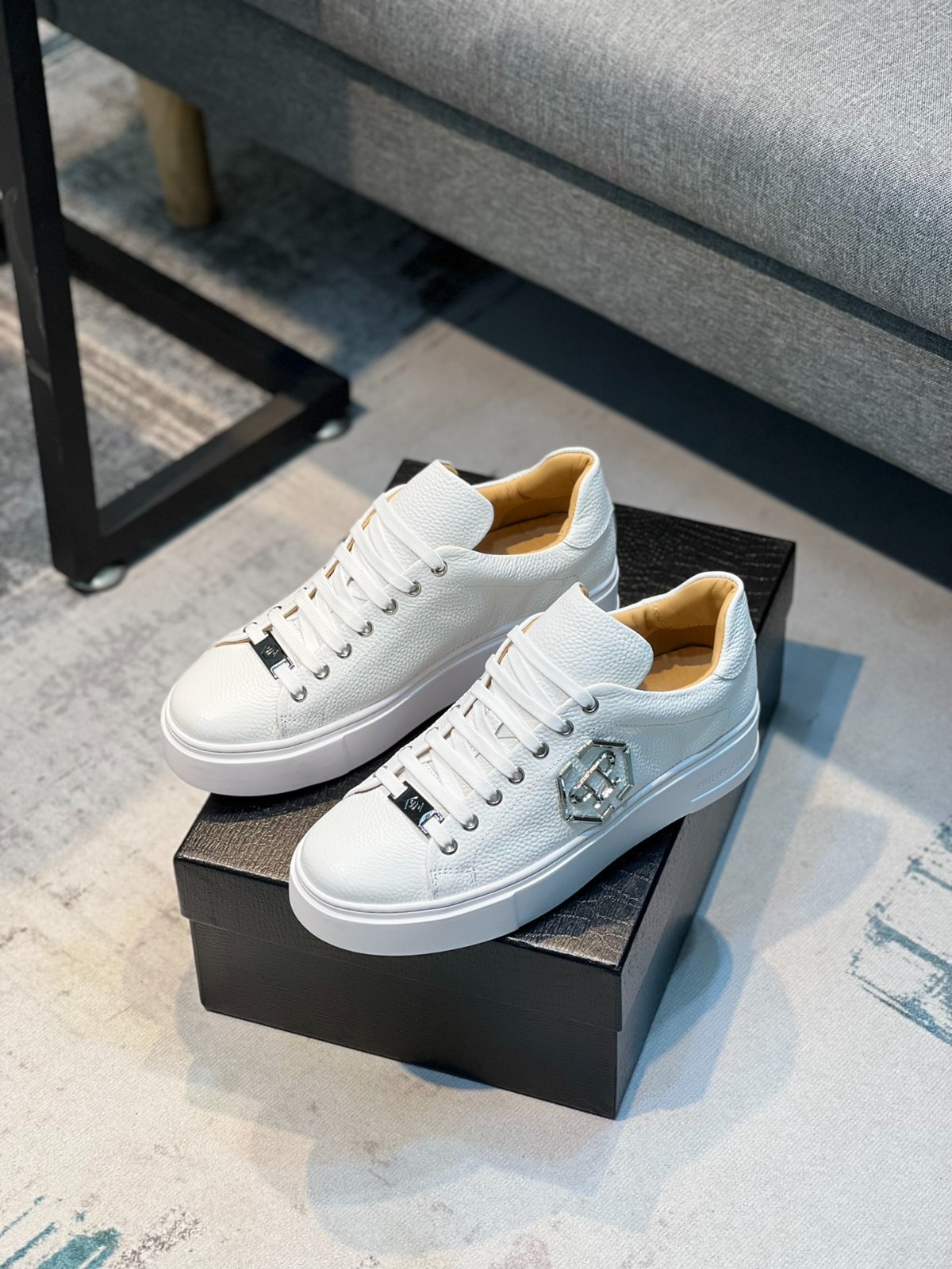 065 065#011-PhilippPlein-2023SS