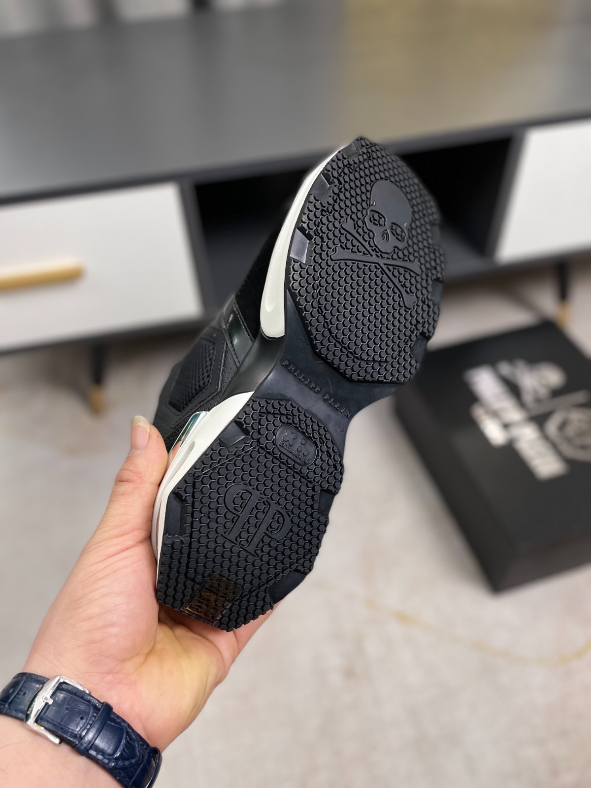 062 062#011-PhilippPlein-2023SS